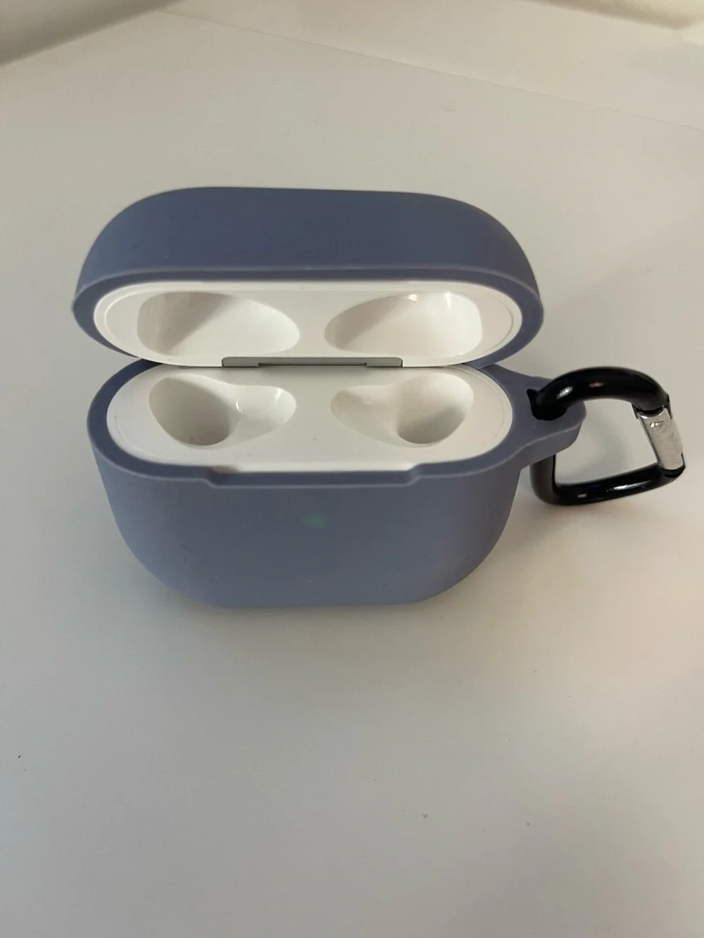 Apple Airpods 3rd Gen Charging Case and Silicone Case